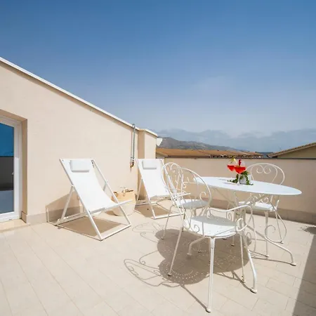 Boutique - 2 Pax Apartment Avola
