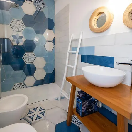 Apartment Boutique - 2 Pax Avola